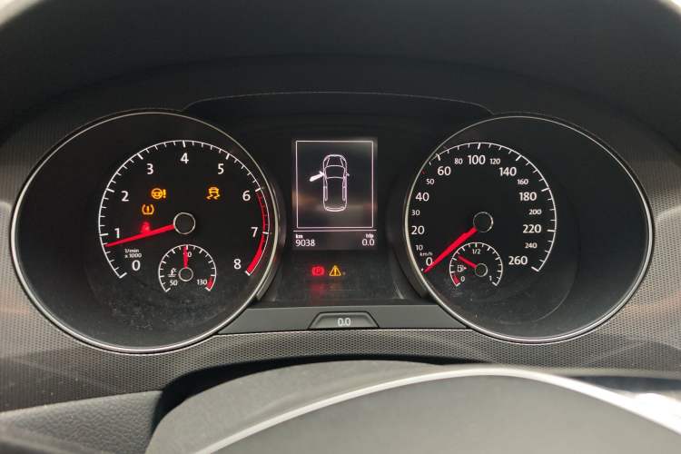 Used Volkswagen Golf Sportsvan 2016 230TSI Automatic Trend Edition Instrument Cluster