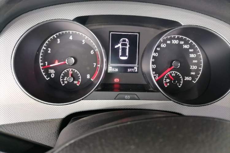 Used Volkswagen Golf Sportsvan 2016 230TSI Automatic Trend Edition Instrument Cluster
