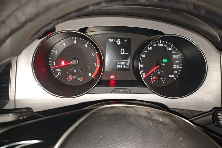 Used Volkswagen Golf Sportsvan 2016 1.6L Automatic Comfort Model Instrument Cluster