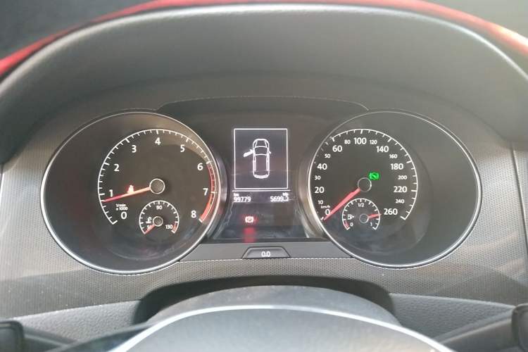 Used Volkswagen Golf Sportsvan 2016 230TSI Automatic Trend Edition Instrument Cluster