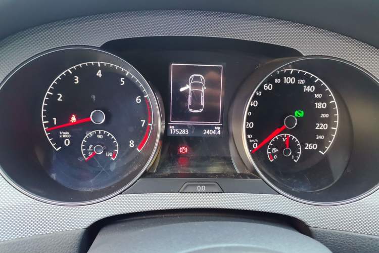 Used Volkswagen Golf Sportsvan 2016 230TSI Automatic Trend Edition Instrument Cluster