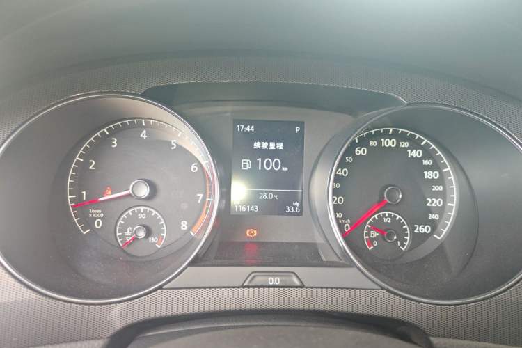 Used Volkswagen Golf Sportsvan 2016 230TSI Automatic Trend Edition Instrument Cluster
