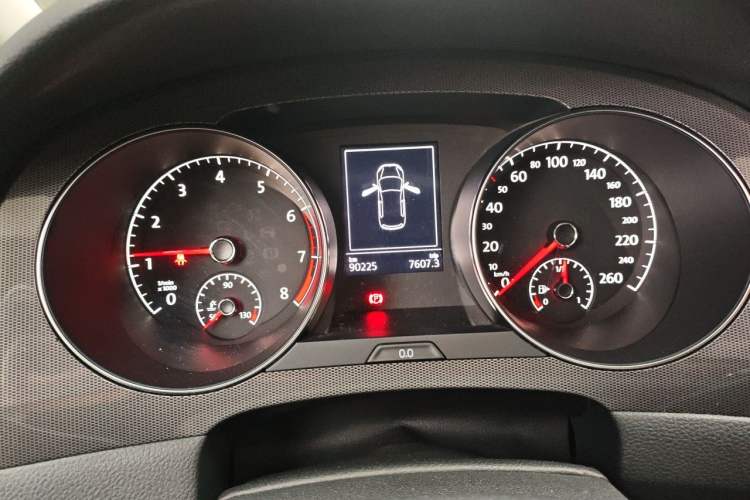 Used Volkswagen Golf Sportsvan 2016 230TSI Automatic Trend Edition Instrument Cluster