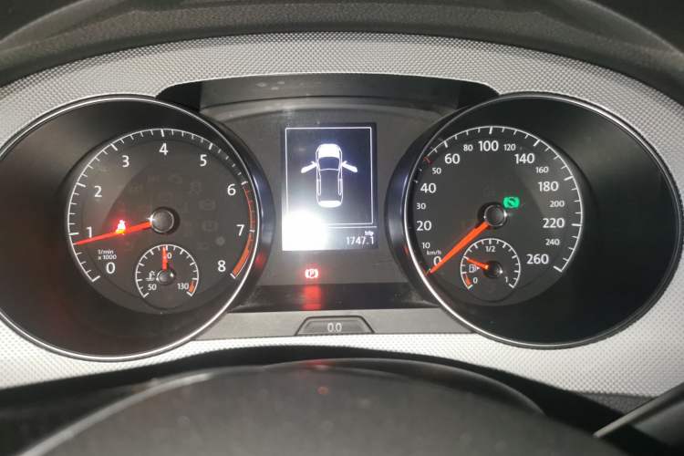 Used Volkswagen Golf Sportsvan 2016 230TSI Automatic Trend Edition Instrument Cluster