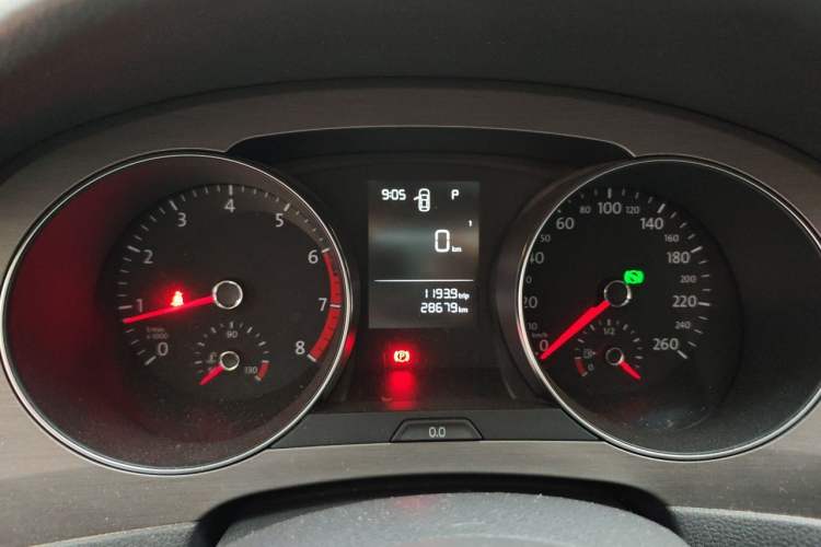 Used Volkswagen Golf Sportsvan 2016 1.6L Automatic Comfort Model Instrument Cluster