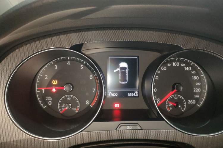 Used Volkswagen Golf Sportsvan 2016 230TSI Automatic Trend Edition Instrument Cluster