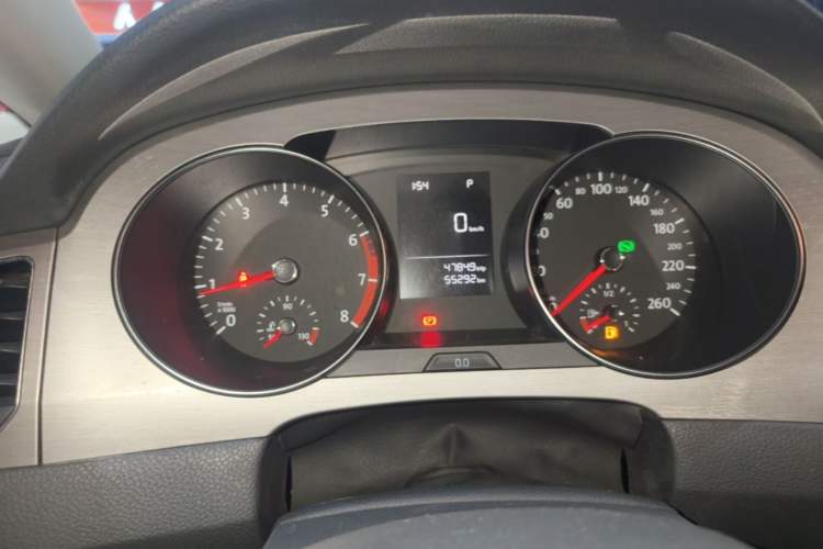 Used Volkswagen Golf Sportsvan 2016 1.6L Automatic Comfort Model Instrument Cluster