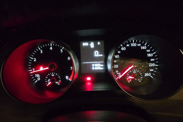 Used Volkswagen Golf Sportsvan 2016 1.6L Automatic Comfort Model Instrument Cluster