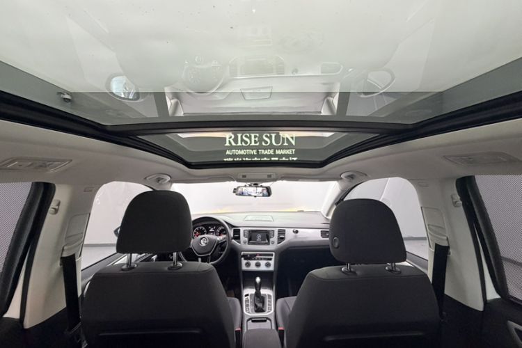 Used Volkswagen Golf Sportsvan 2016 180TSI Automatic Trend Model Interior 2