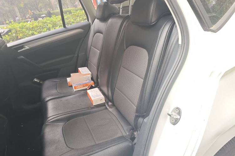 Used Volkswagen Golf Sportsvan 2016 1.6L Automatic Comfort Model Interior 4