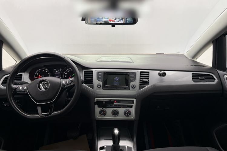 Used Volkswagen Golf Sportsvan 2016 180TSI Automatic Trend Model Interior 7