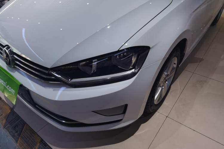 Used Volkswagen Golf Sportsvan 2016 1.6L Automatic Comfort Model Left Front Headlight