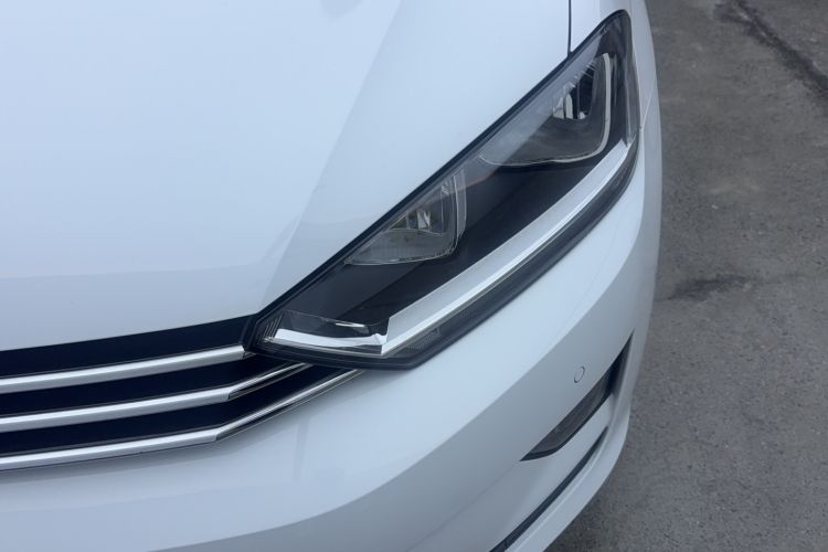 Used Volkswagen Golf Sportsvan 2016 280TSI Automatic Luxury Model Left Front Headlight