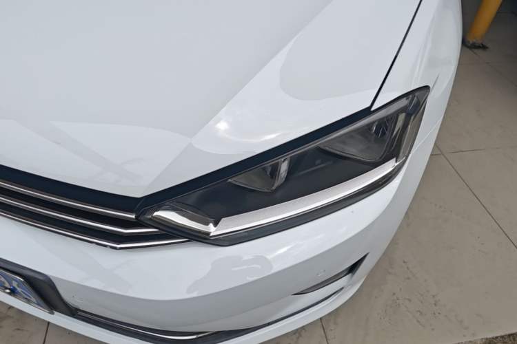 Used Volkswagen Golf Sportsvan 2016 230TSI Automatic Trend Edition Left Front Headlight