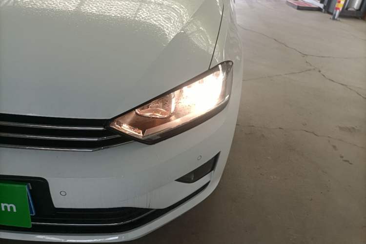Used Volkswagen Golf Sportsvan 2016 230TSI Automatic Trend Edition Left Front Headlight