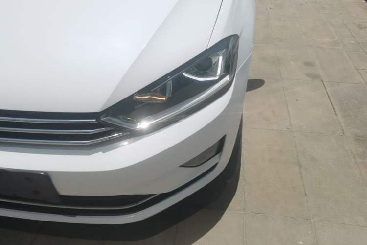 Used Volkswagen Golf Sportsvan 2016 230TSI Automatic Trend Edition Left Front Headlight