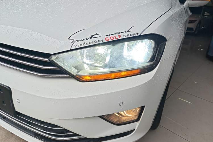 Used Volkswagen Golf Sportsvan 2016 230TSI Automatic Luxury Version Left Front Headlight