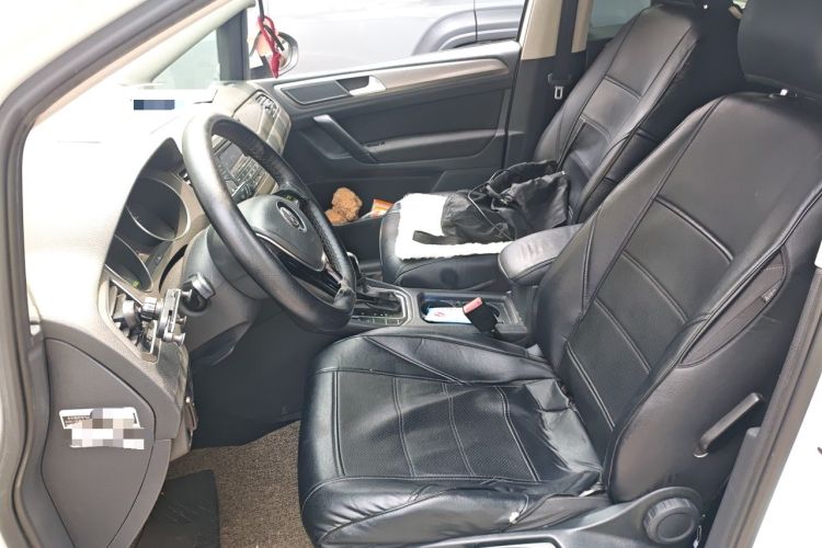 Used Volkswagen Golf Sportsvan 2016 1.6L Automatic Comfort Model Left Front Seat