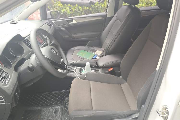 Used Volkswagen Golf Sportsvan 2016 1.6L Automatic Comfort Model Left Front Seat