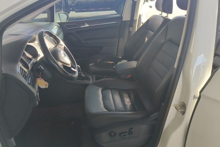 Used Volkswagen Golf Sportsvan 2016 280TSI Automatic Luxury Model Left Front Seat