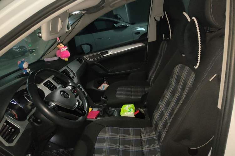 Used Volkswagen Golf Sportsvan 2016 230TSI Manual Entry-Level Trim Left Front Seat