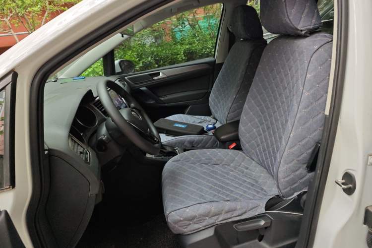 Used Volkswagen Golf Sportsvan 2016 1.6L Automatic Comfort Model Left Front Seat
