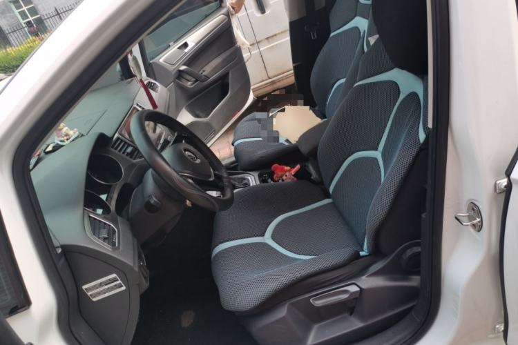 Used Volkswagen Golf Sportsvan 2016 1.6L Automatic Comfort Model Left Front Seat