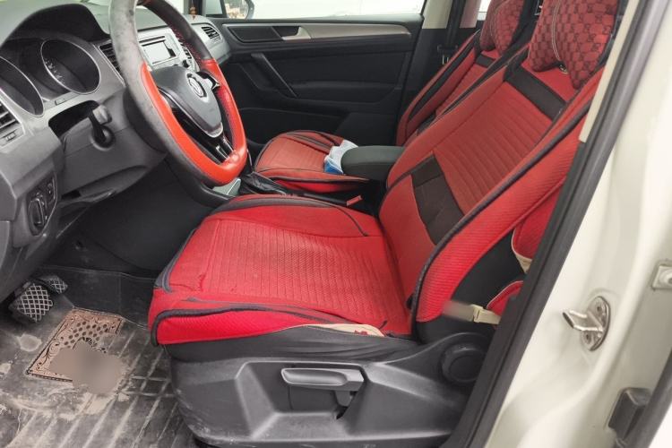 Used Volkswagen Golf Sportsvan 2016 1.6L Automatic Comfort Model Left Front Seat