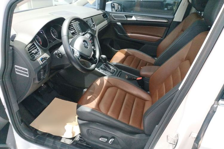 Used Volkswagen Golf Sportsvan 2016 280TSI Automatic Luxury Model Left Front Seat