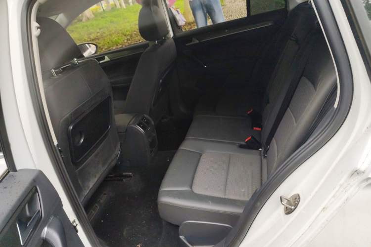 Used Volkswagen Golf Sportsvan 2016 230TSI Automatic Trend Edition Left Rear Seat