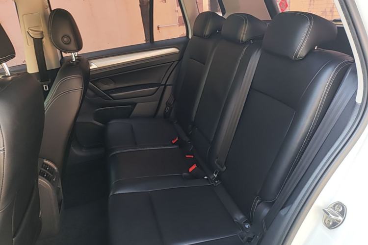 Used Volkswagen Golf Sportsvan 2016 1.6L Automatic Comfort Model Left Rear Seat