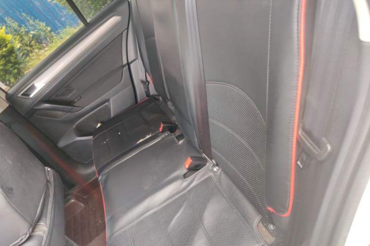 Used Volkswagen Golf Sportsvan 2016 1.6L Automatic Comfort Model Left Rear Seat