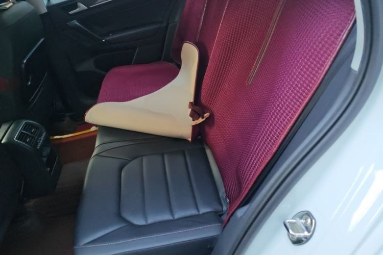 Used Volkswagen Golf Sportsvan 2016 230TSI Automatic Luxury Version Left Rear Seat