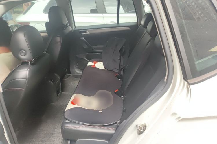 Used Volkswagen Golf Sportsvan 2016 1.6L Automatic Comfort Model Left Rear Seat