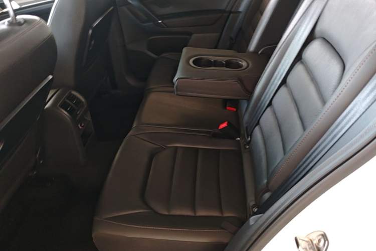 Used Volkswagen Golf Sportsvan 2016 230TSI Automatic Luxury Version Left Rear Seat