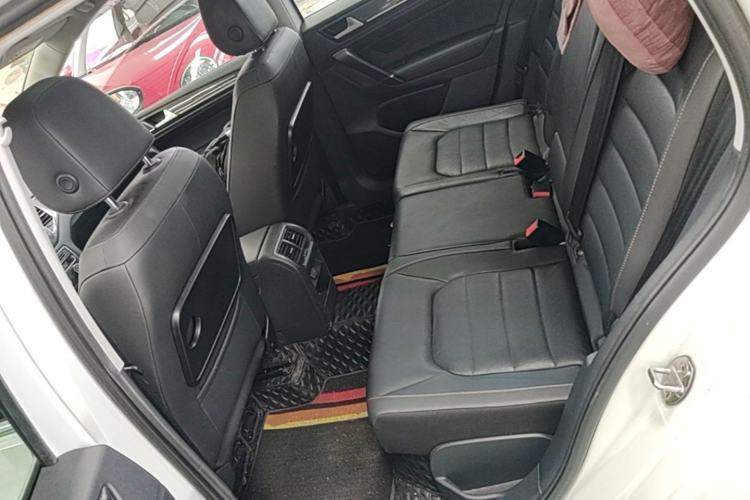 Used Volkswagen Golf Sportsvan 2016 280TSI Automatic Luxury Model Left Rear Seat