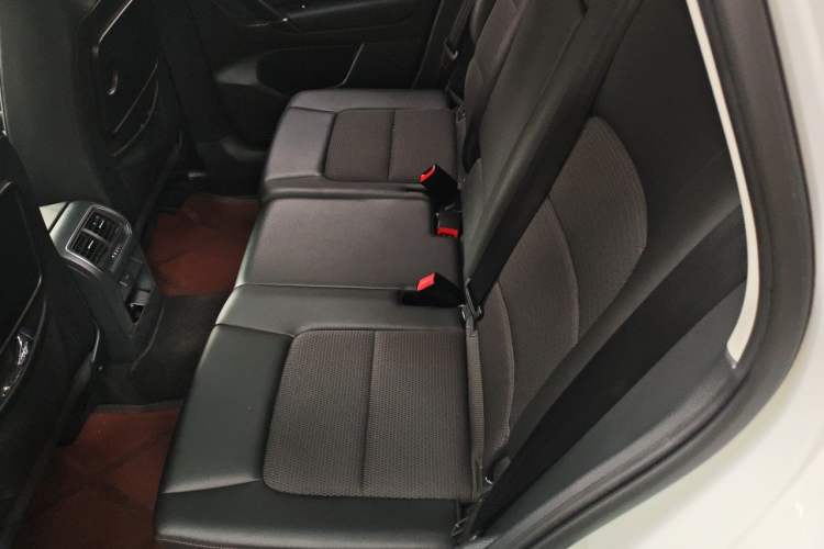 Used Volkswagen Golf Sportsvan 2016 230TSI Automatic Trend Edition Left Rear Seat