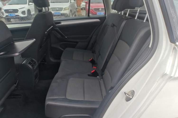 Used Volkswagen Golf Sportsvan 2016 230TSI Automatic Trend Edition Left Rear Seat