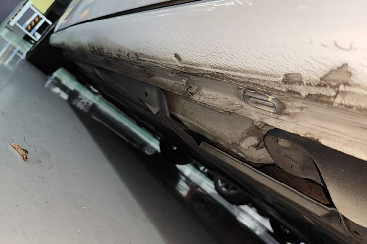 Used Volkswagen Golf Sportsvan 2016 180TSI Automatic Trend Model Left Side Sill