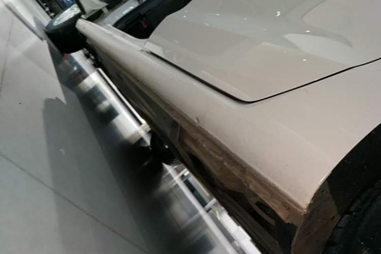 Used Volkswagen Golf Sportsvan 2016 280TSI Automatic Luxury Model Left Side Sill