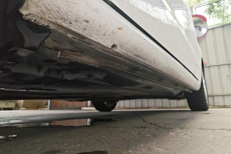 Used Volkswagen Golf Sportsvan 2016 1.6L Automatic Comfort Model Left Side Sill