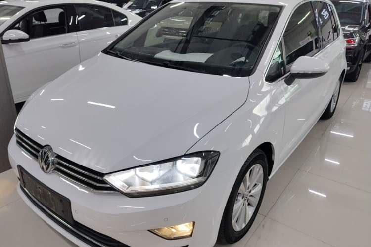 Used Volkswagen Golf Sportsvan 2016 230TSI Automatic Trend Edition Guazi used car, China used car export, Used car for sale, Used Volkswagen cars, Cheapest cars for sale