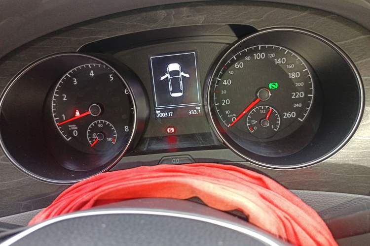 Used Volkswagen Golf Sportsvan 2016 230TSI Automatic Luxury Version Odometer Close Up
