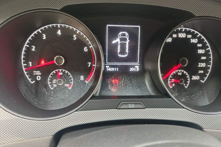 Used Volkswagen Golf Sportsvan 2016 230TSI Automatic Trend Edition Odometer Close Up