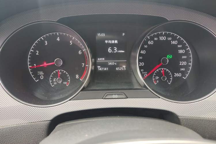 Used Volkswagen Golf Sportsvan 2016 230TSI Automatic Trend Edition Odometer Close Up