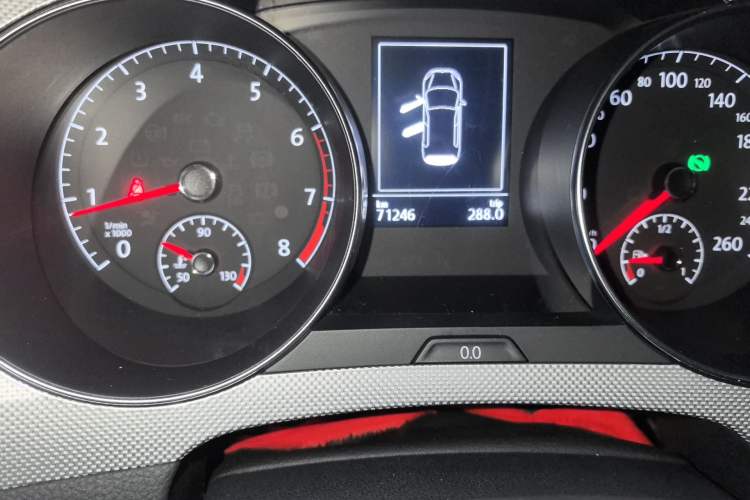 Used Volkswagen Golf Sportsvan 2016 230TSI Automatic Trend Edition Odometer Close Up