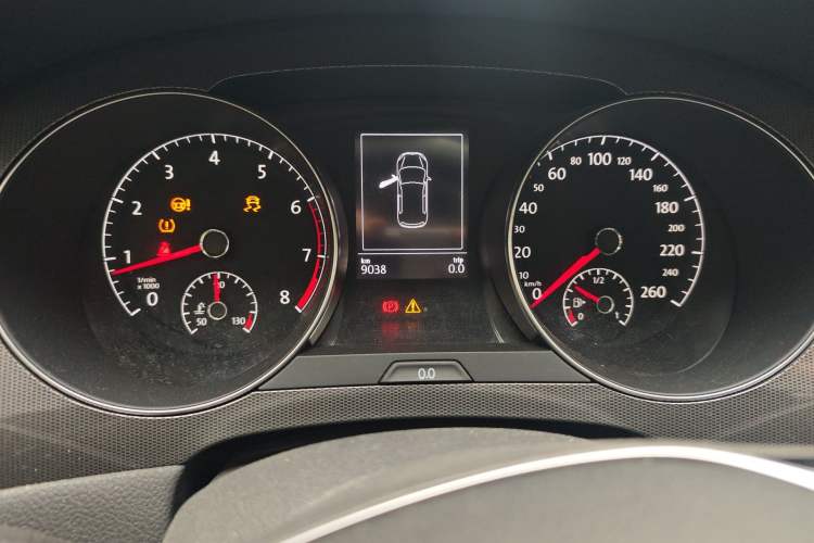 Used Volkswagen Golf Sportsvan 2016 230TSI Automatic Trend Edition Odometer Close Up