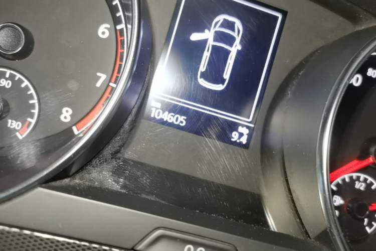 Used Volkswagen Golf Sportsvan 2016 230TSI Automatic Trend Edition Odometer Close Up