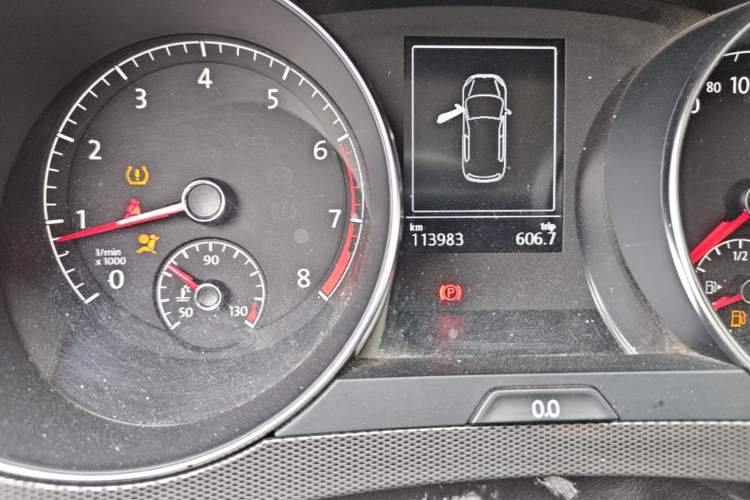 Used Volkswagen Golf Sportsvan 2016 230TSI Automatic Trend Edition Odometer Close Up