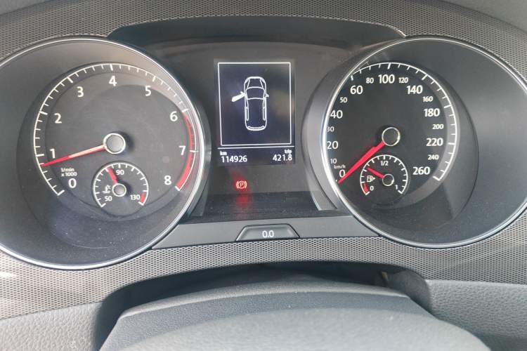 Used Volkswagen Golf Sportsvan 2016 230TSI Automatic Trend Edition Odometer Close Up